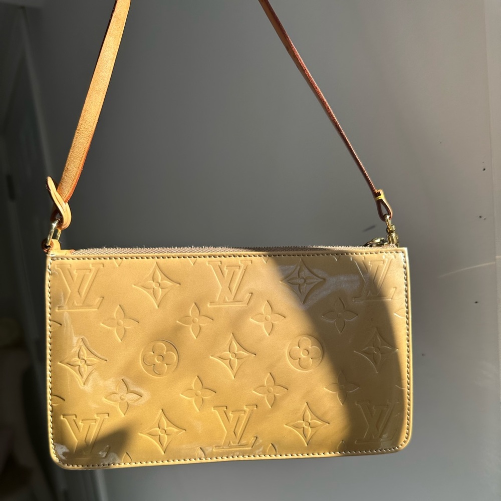 Louis Vuitton Pochette